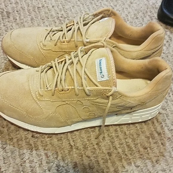 Saucony shoe - Picture 1 of 3